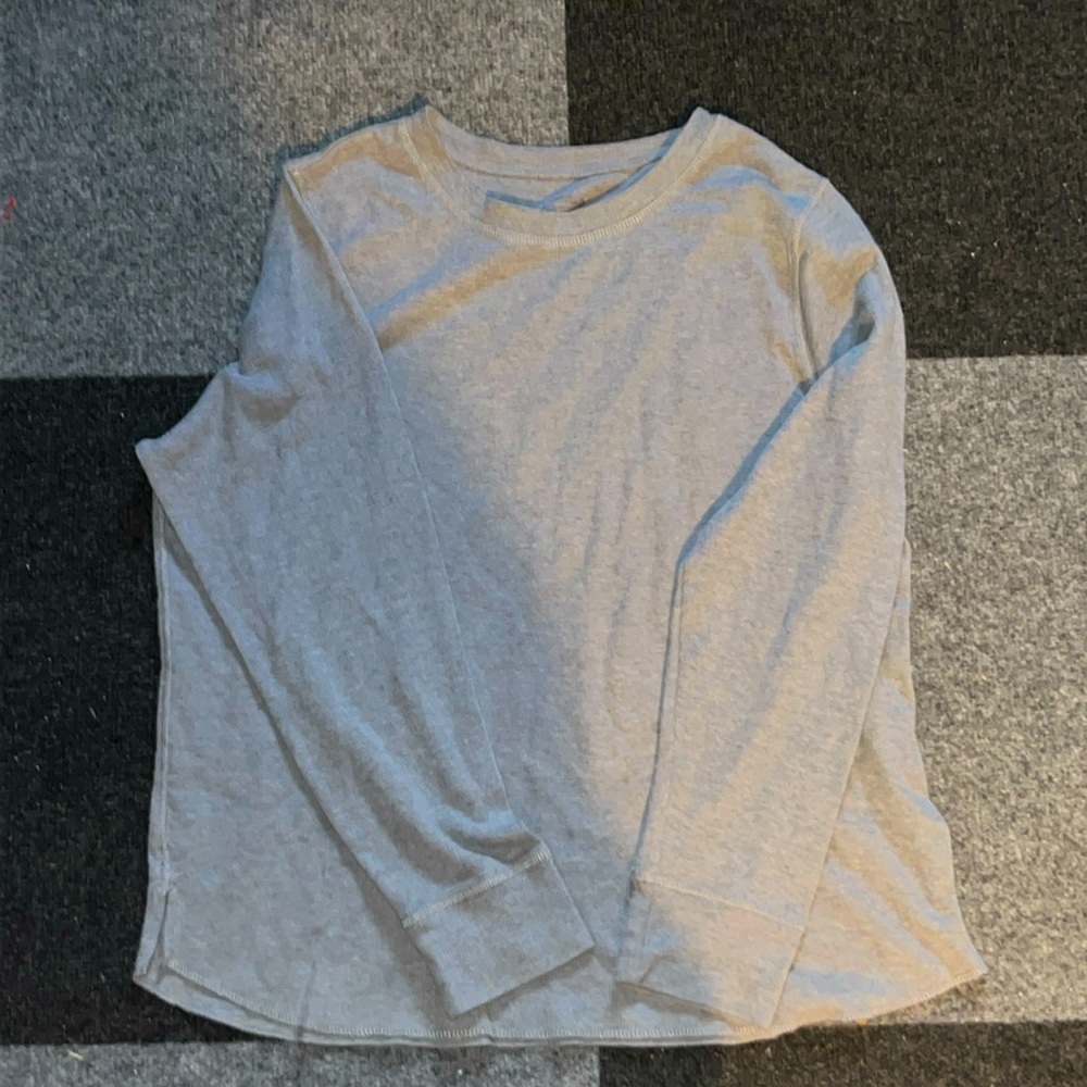 grey lightweight long sleeve size large